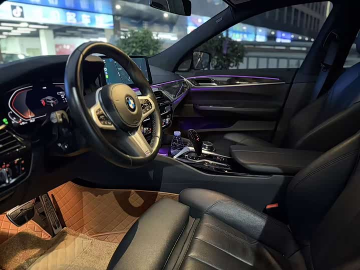 Фото 2 - BMW 6 Series GT