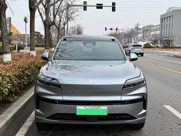 Фото 2 - Nio Onvo L90