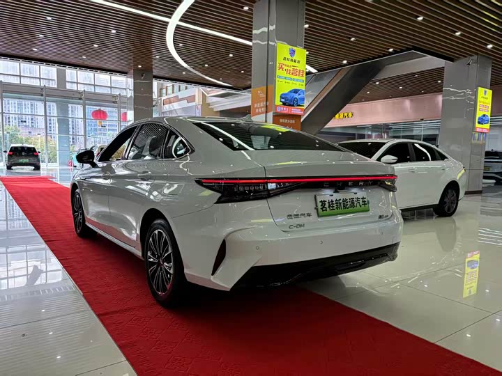 Фото 3 - Chery Fulwin A8