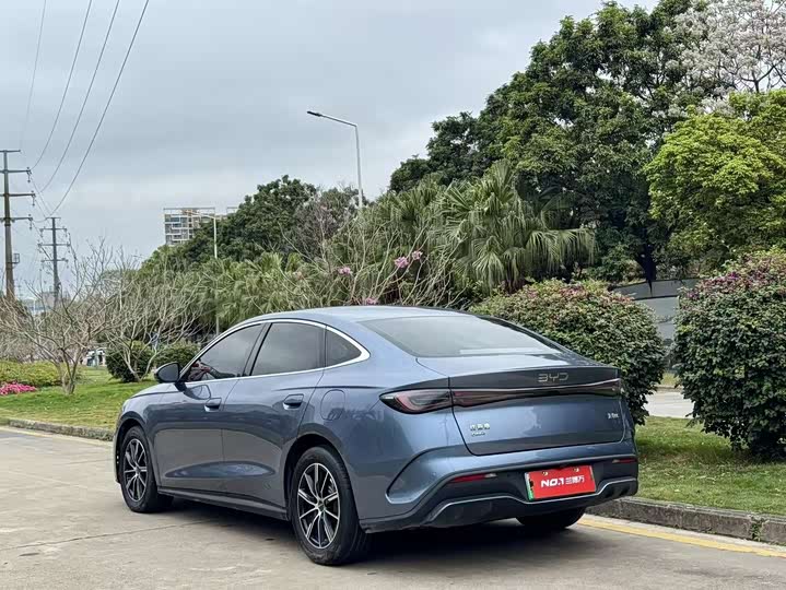 Фото 8 - BYD Seal 06 Hybrid/EV