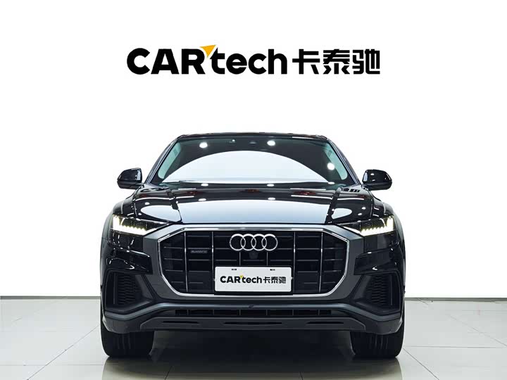 Фото 2 - Audi Q8