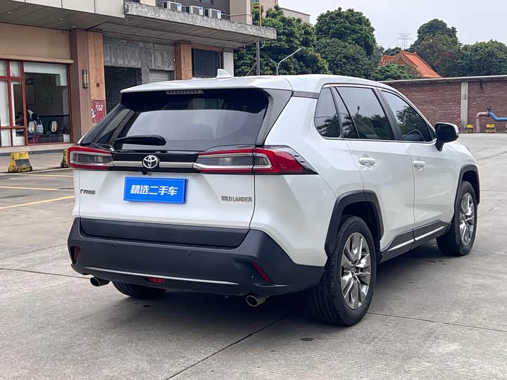 Фото 5 - Toyota Wildlander