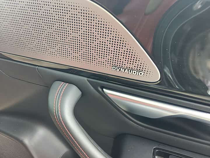 Фото 7 - XPeng P7