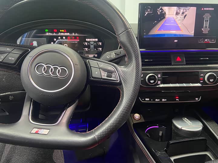 Фото 5 - Audi S4