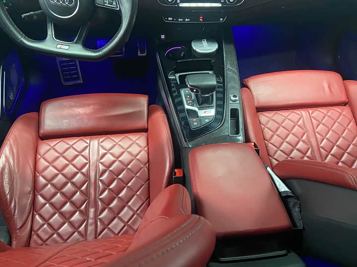 Фото 6 - Audi S4