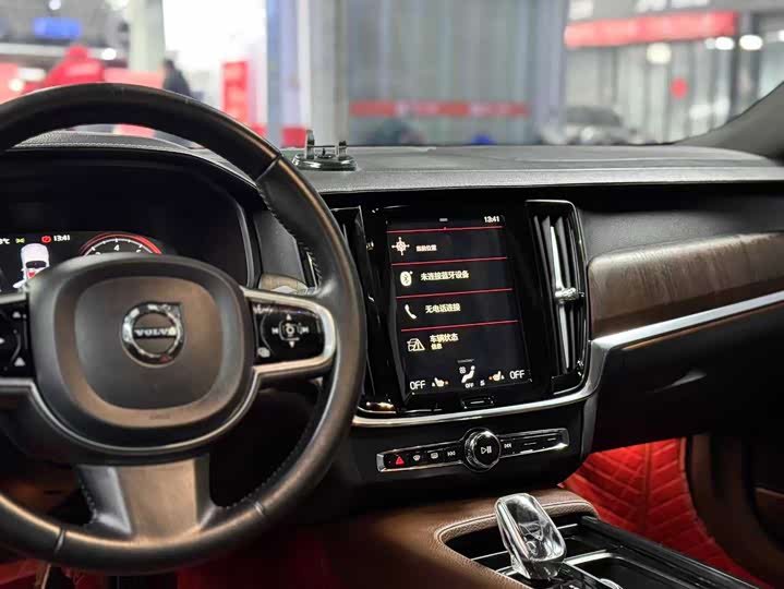 Фото 7 - Volvo S90