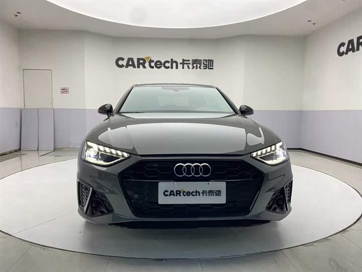 Фото 3 - Audi A4L