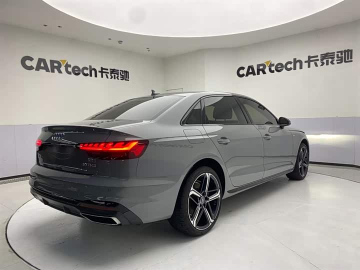 Фото 5 - Audi A4L