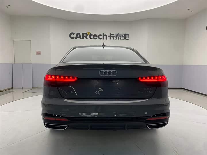 Фото 6 - Audi A4L