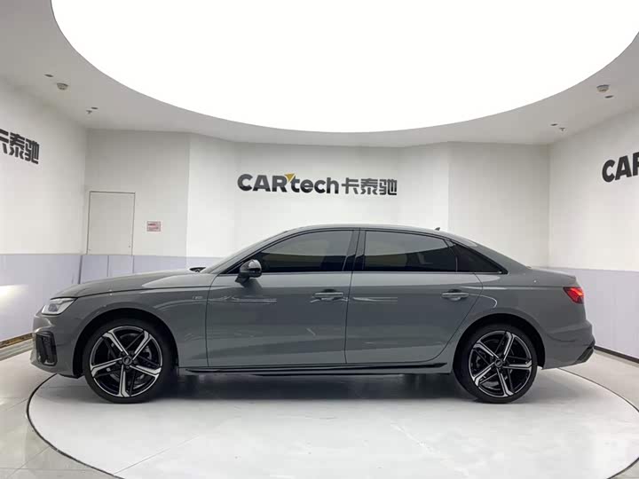 Фото 8 - Audi A4L