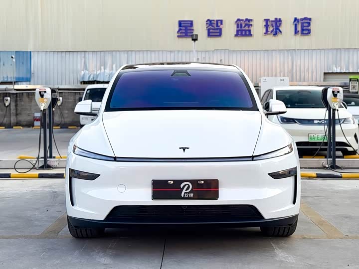 Фото 2 - Tesla Model Y