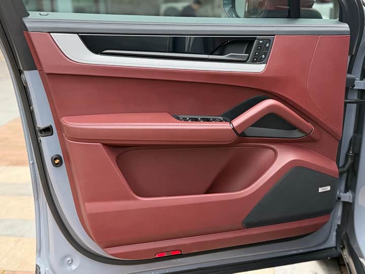 Фото 9 - Porsche Cayenne