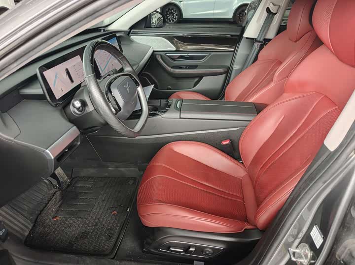 Фото 4 - XPeng P7