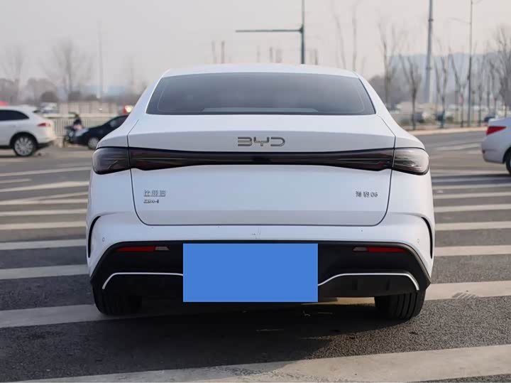 Фото 8 - BYD Seal 06 Hybrid/EV