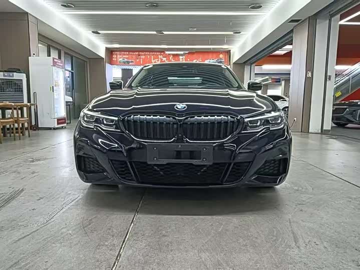 Фото 2 - BMW 3 Series