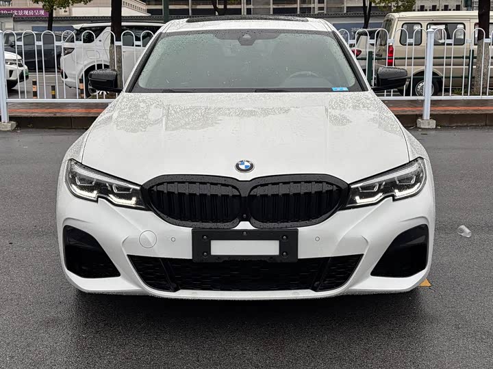 Фото 2 - BMW 3 Series