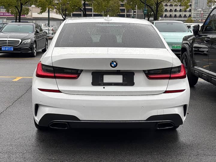 Фото 8 - BMW 3 Series