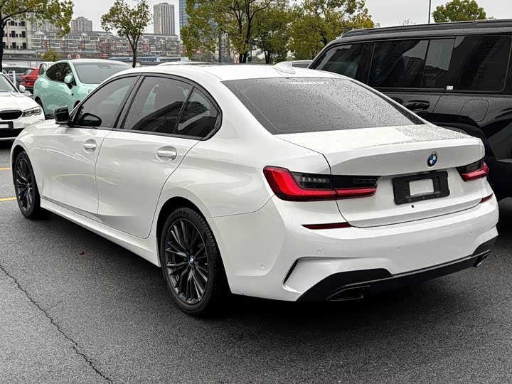 Фото 9 - BMW 3 Series