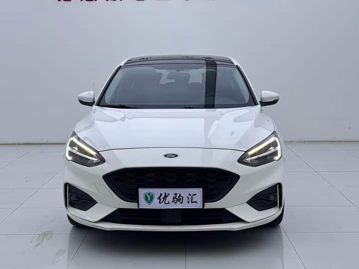 Фото 3 - Ford Focus