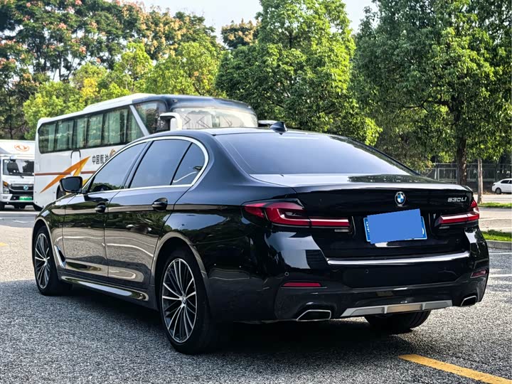 Photo 7 - BMW 5 Series