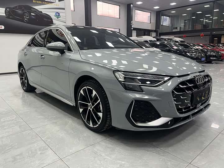 Фото 2 - Audi A3