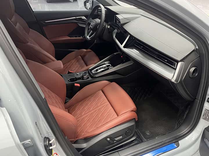 Фото 5 - Audi A3