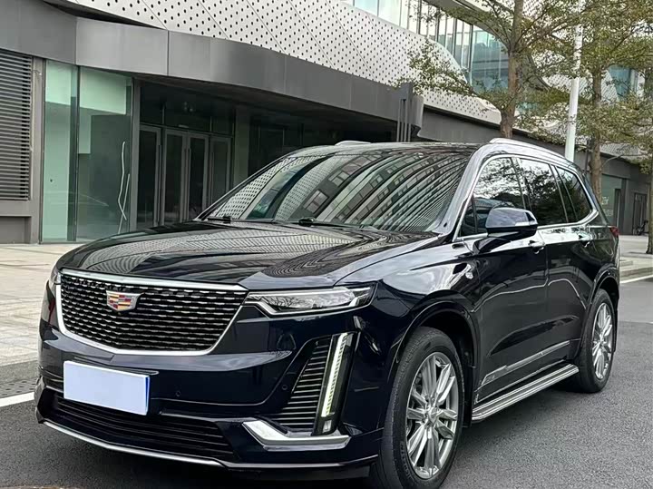 Фото 1 - Cadillac XT6