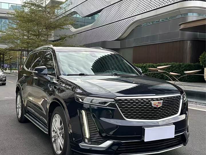 Фото 3 - Cadillac XT6