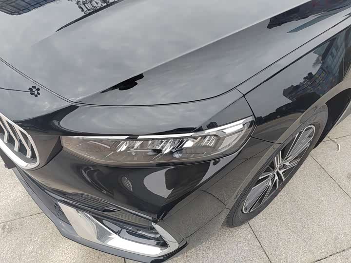 Фото 4 - Geely Preface