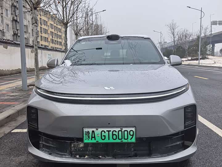 Photo 2 - LiXiang L6