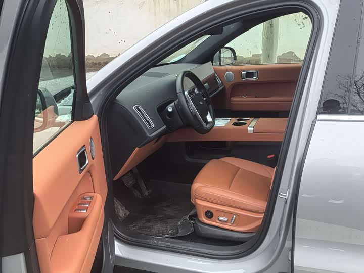 Photo 4 - LiXiang L6