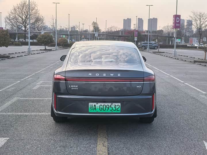 Фото 6 - Roewe M7 DMH