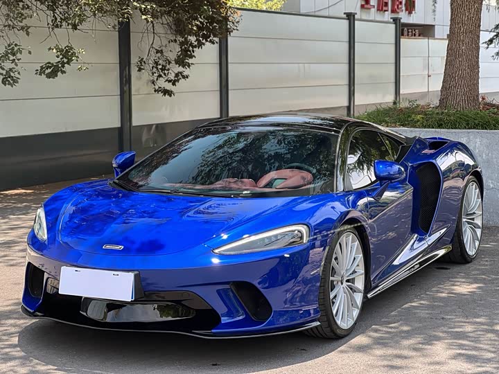 Фото 3 - McLaren GT