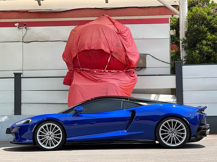 Фото 7 - McLaren GT