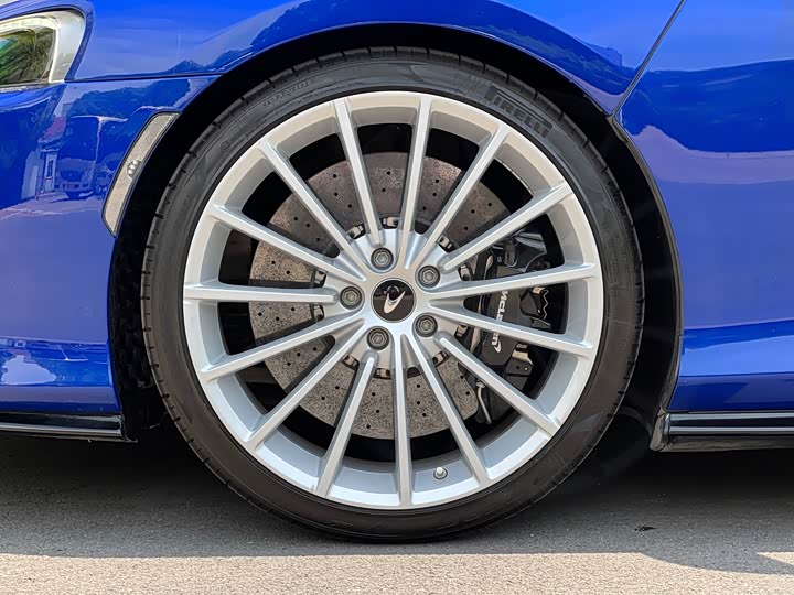 Фото 8 - McLaren GT