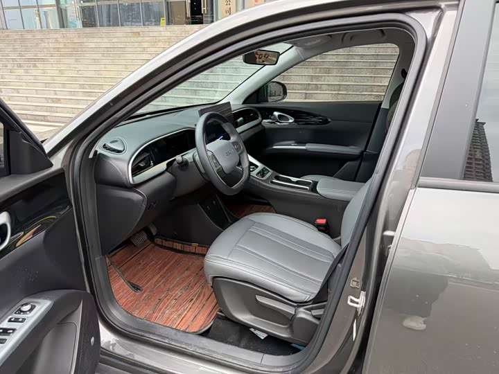 Фото 6 - Geely Galaxy Geome