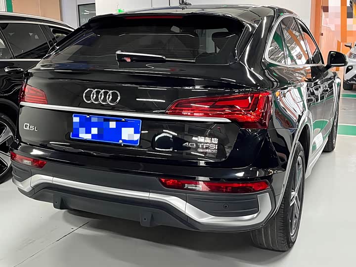Фото 4 - Audi Q5L Sportback
