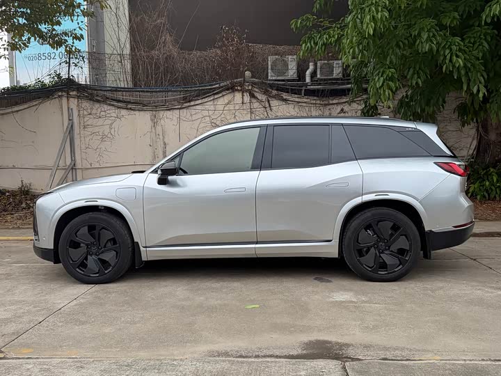 Фото 6 - Nio ES8