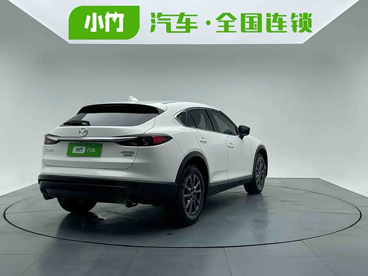 Photo 6 - Mazda CX-4