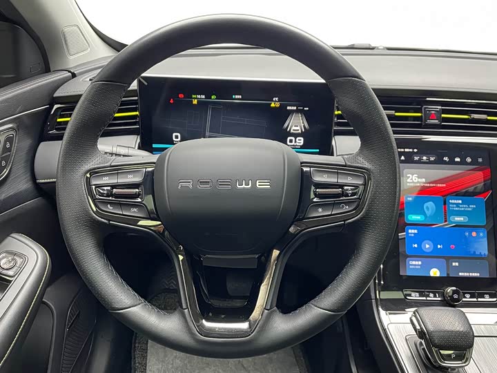 Фото 9 - Roewe RX5