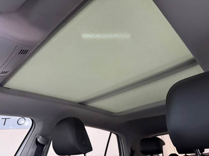 Фото 7 - Volkswagen Tacqua