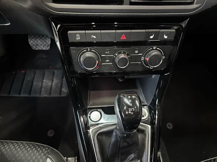 Фото 9 - Volkswagen Tacqua