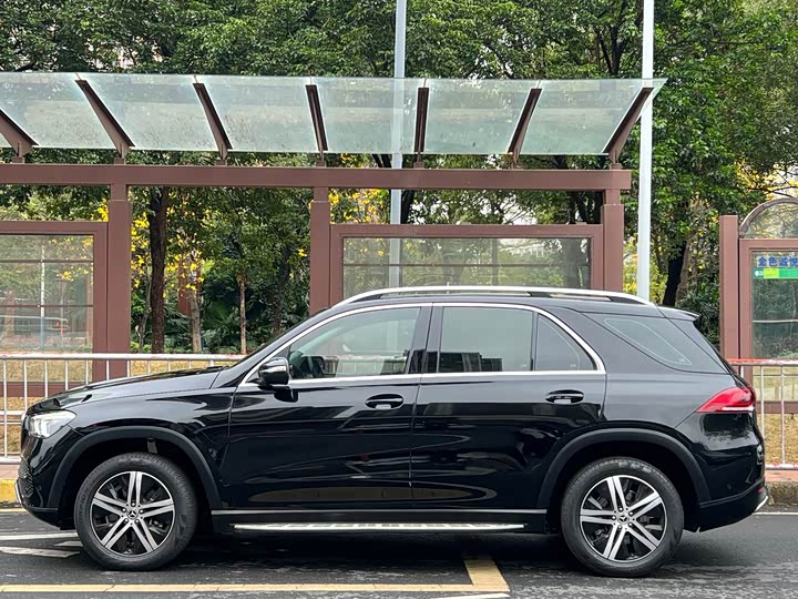 Фото 6 - Mercedes-Benz GLE-Class