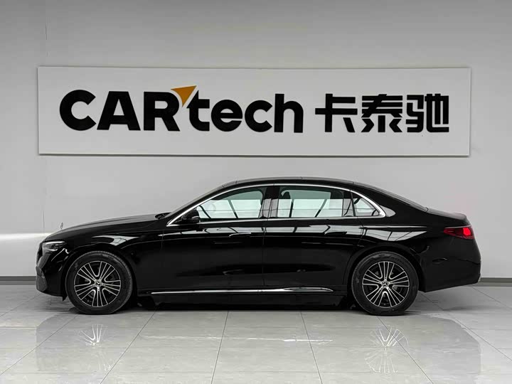 Фото 2 - Mercedes-Benz E-Class