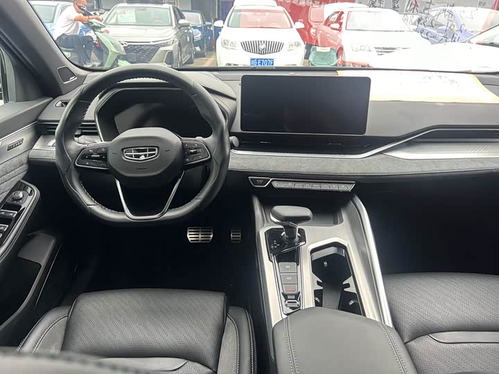 Фото 6 - Geely Preface