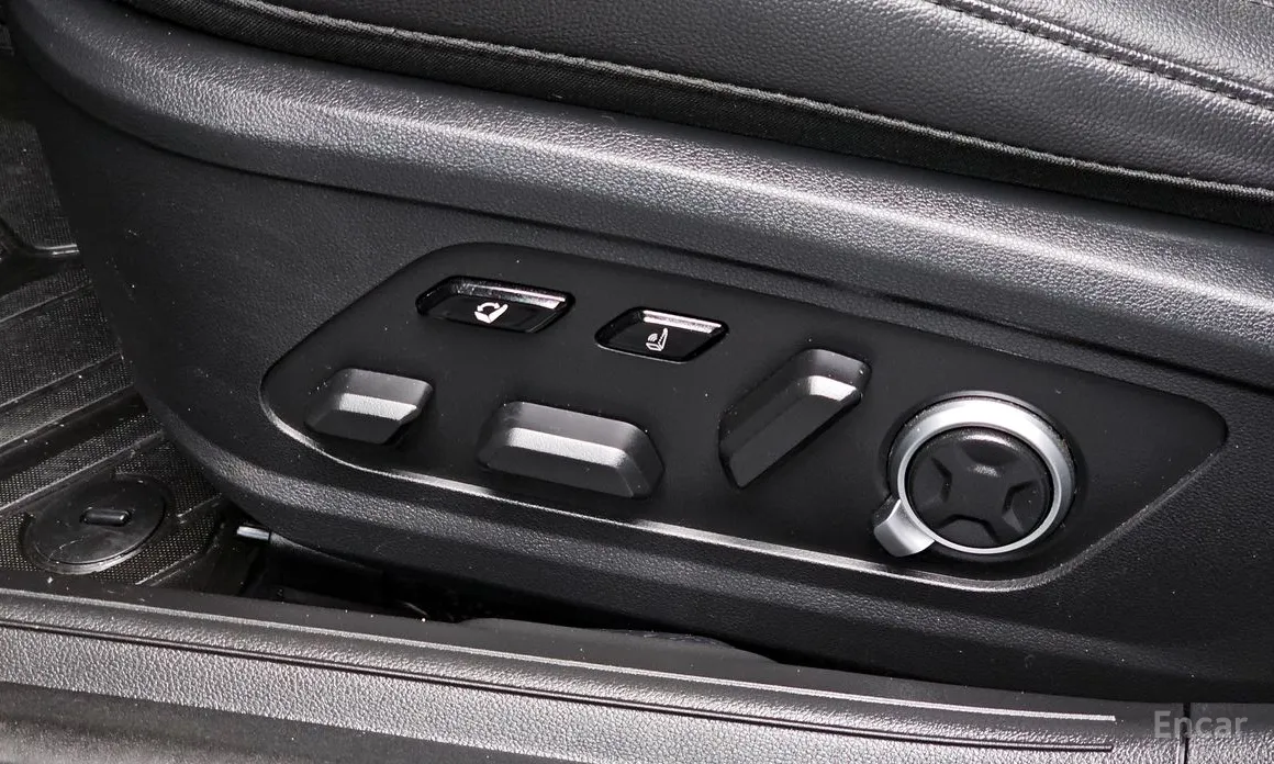 Фото 17 - Hyundai Grandeur