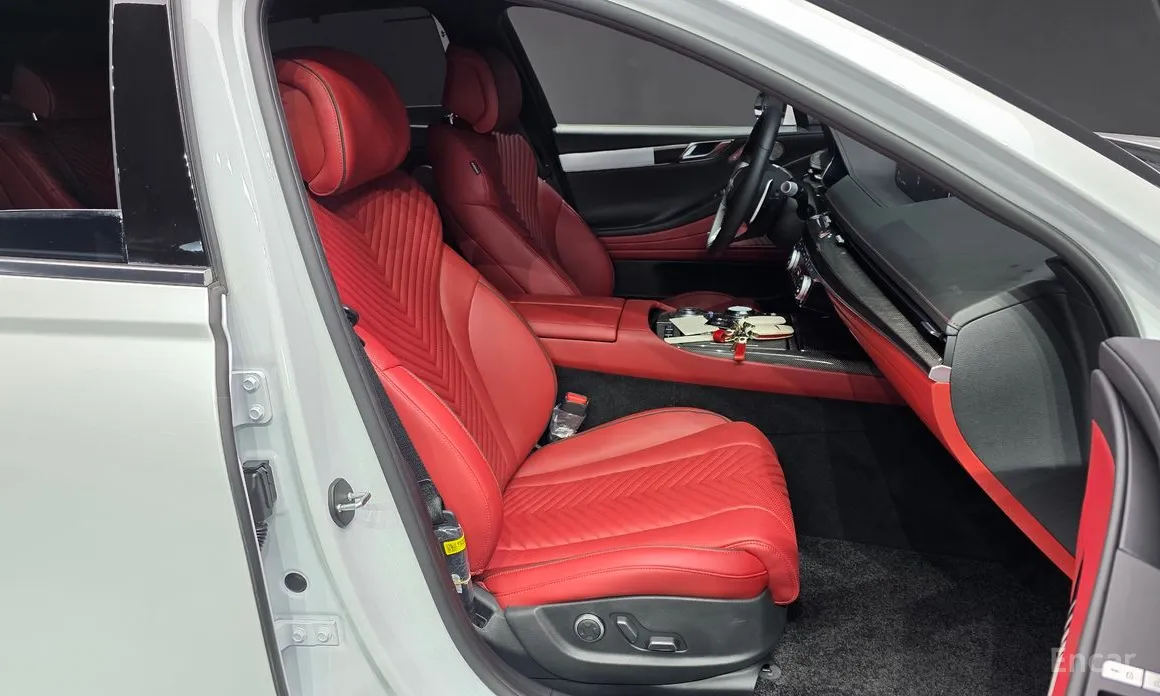 Фото 10 - Genesis G80