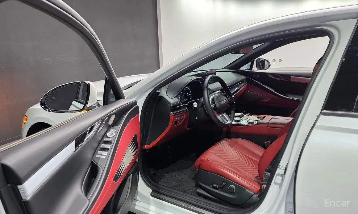 Фото 11 - Genesis G80