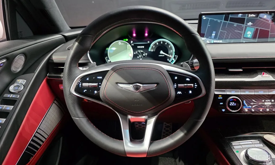 Фото 13 - Genesis G80