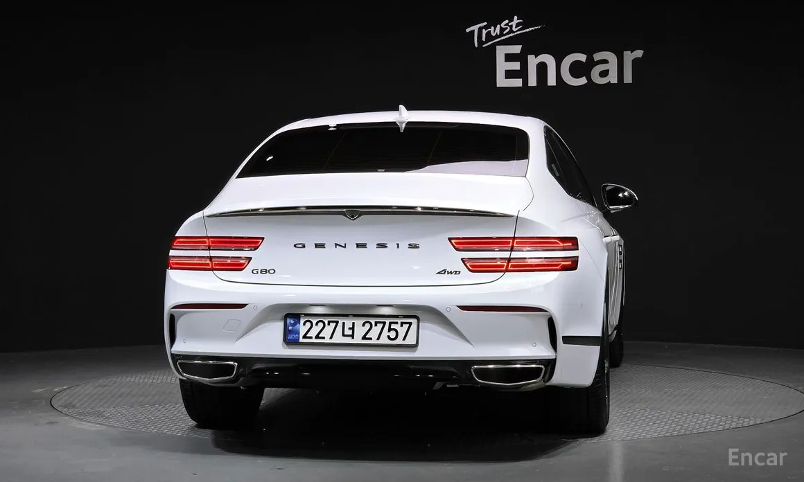 Фото 4 - Genesis G80